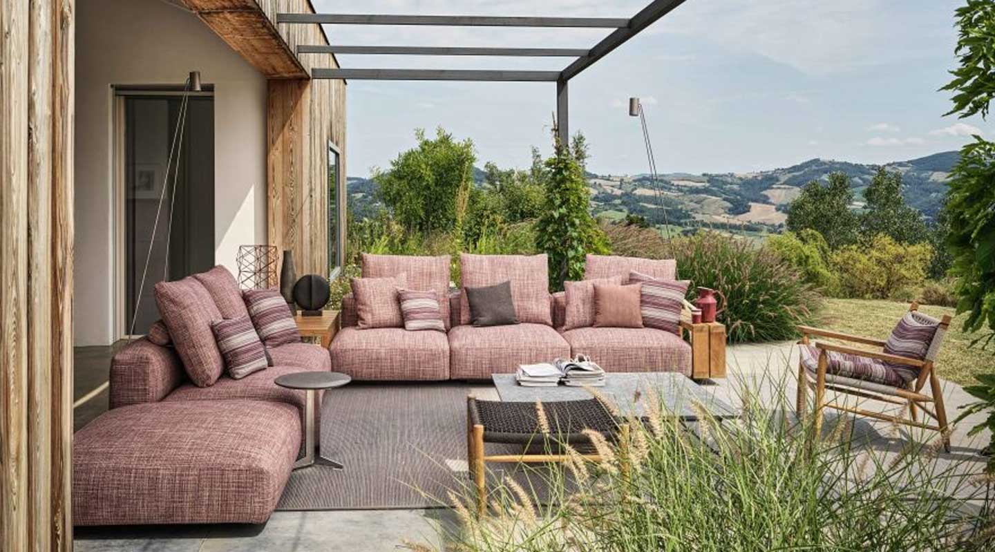Negozio di arredamento Arredo Bongiorni - Soluzioni outdoor eleganti e funzionali